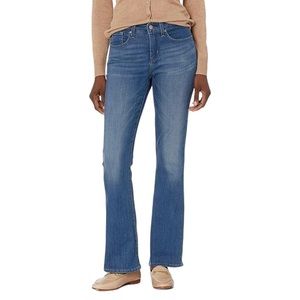 LEVI SIGNATURE NWOT Size 28 Boot Cut Jeans